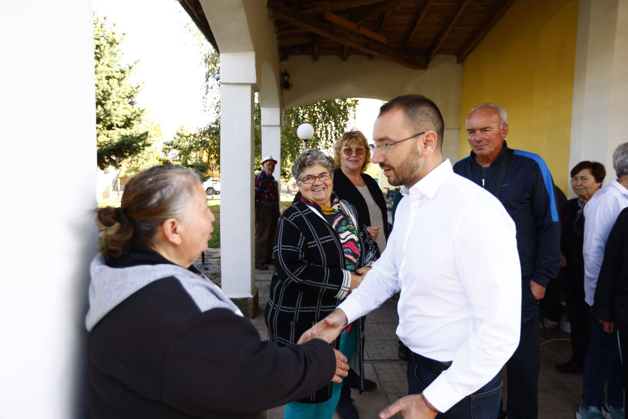  Антон Хекимян на среща с жители 